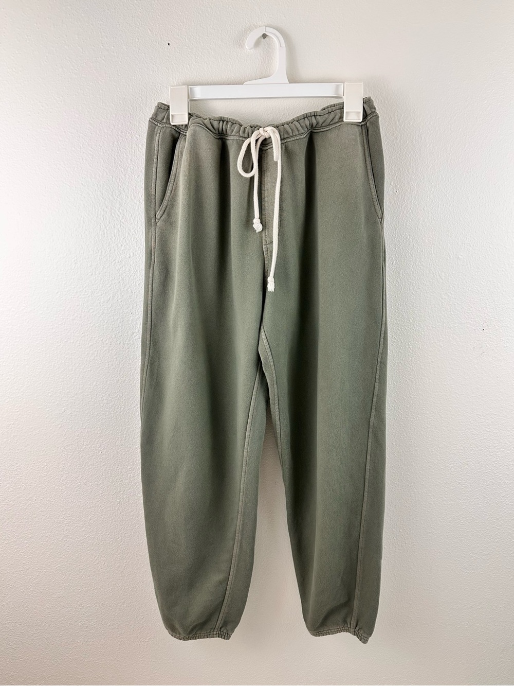 Aerie Boyfriend Joggers Medium Olive Sage Green Loose Fit Loungewear Cozycore